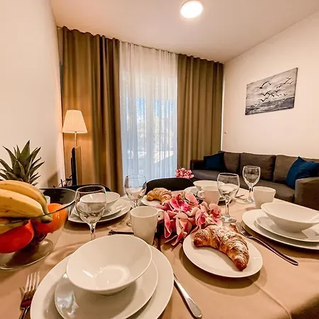 Pinia Apartments Bol Exterior photo