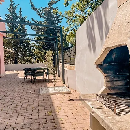 Pinia Apartments Bol Exterior photo