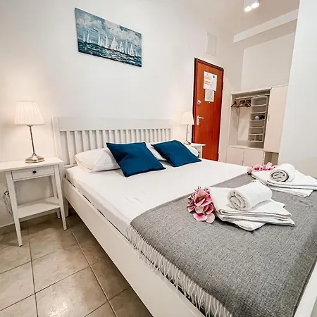 Pinia Apartments Bol Exterior photo